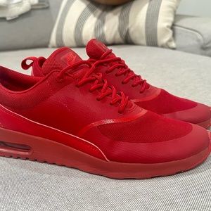 Nike Air Max thea red women's size US 7.5